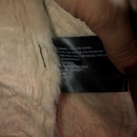 Super comfy and warm Hive & Honey jacket! - Picture 4 of 4